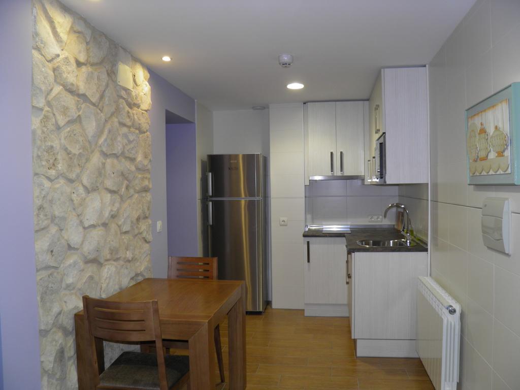 Apartamentos Turisticos Peñafiel الغرفة الصورة