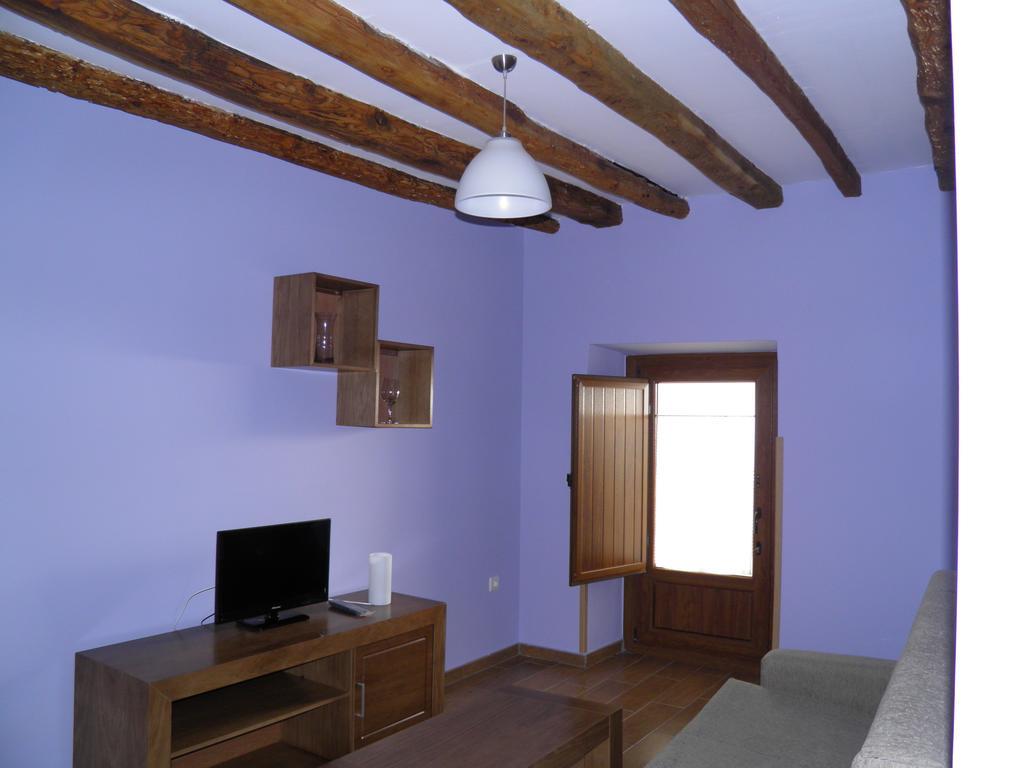 Apartamentos Turisticos Peñafiel الغرفة الصورة